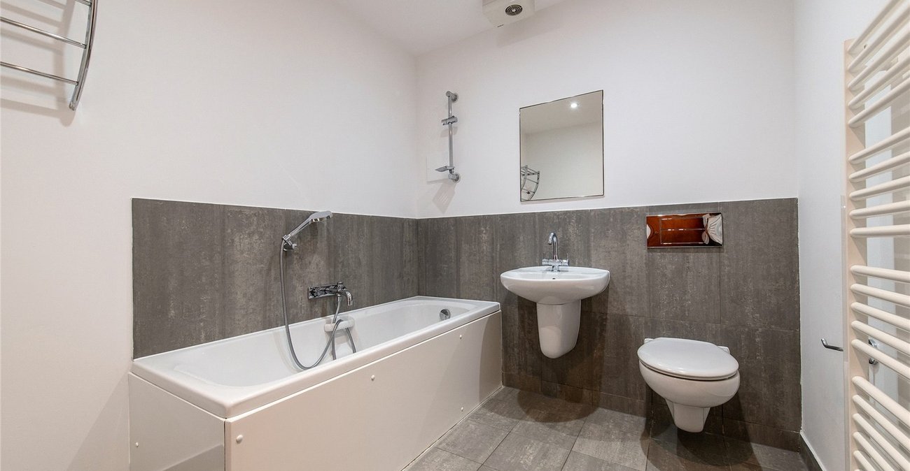 5 bedroom property for sale in Maidstone | Robinson Michael & Jackson