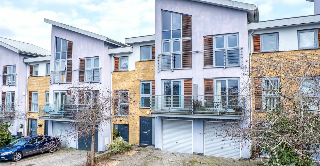 5 bedroom property for sale in Maidstone | Robinson Michael & Jackson