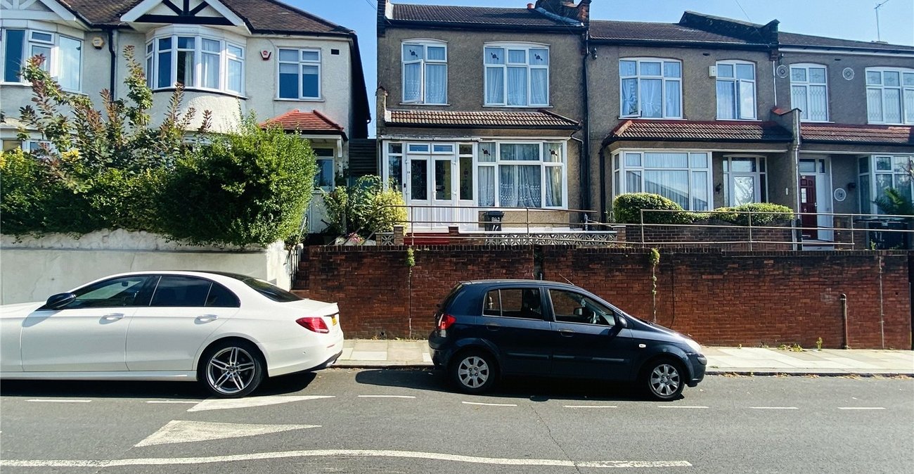 3 bedroom house for sale in Catford | Robinson Jackson