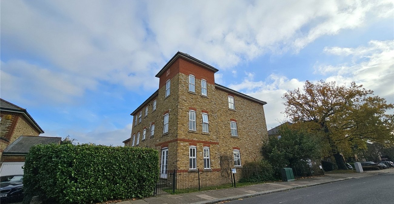 2 bedroom property for sale in Catford | Robinson Jackson