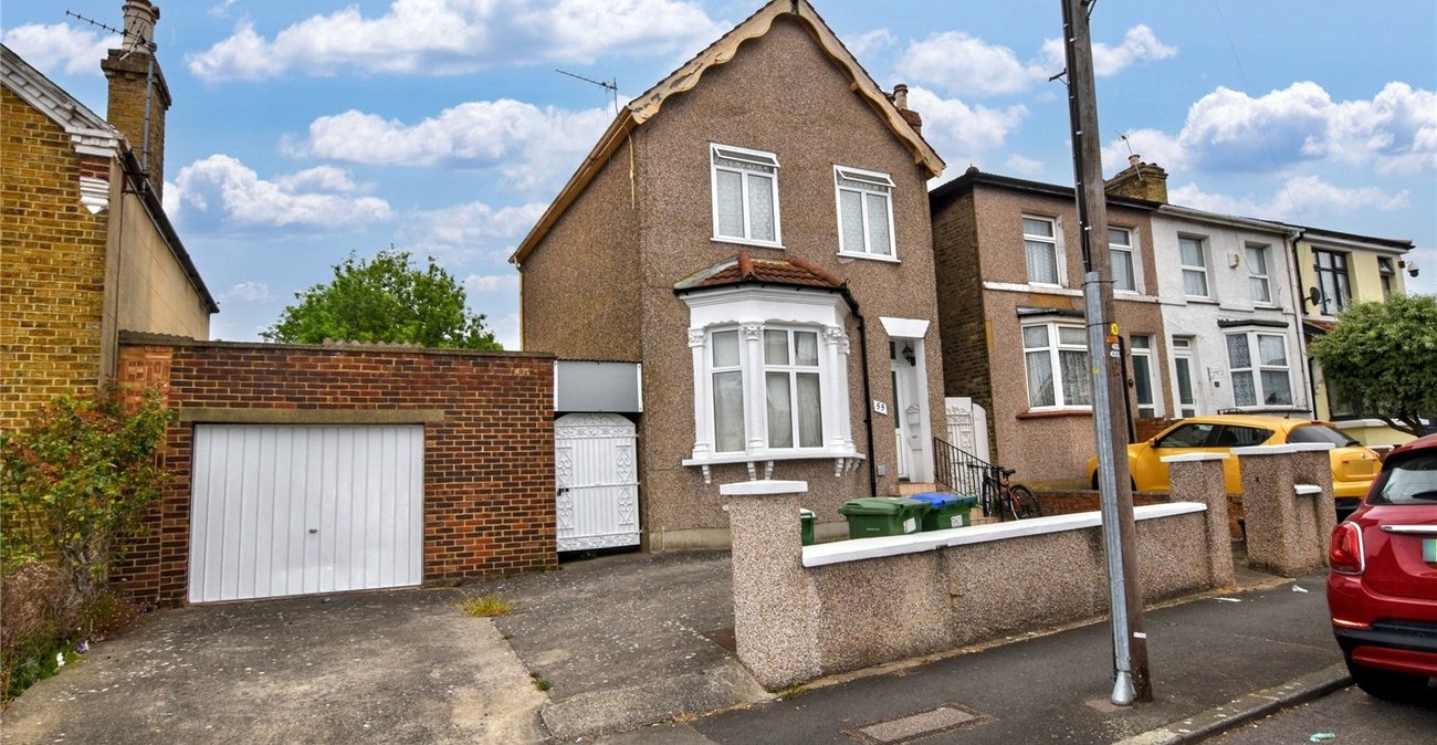 3 bedroom property for sale in Bexleyheath | Robinson Jackson