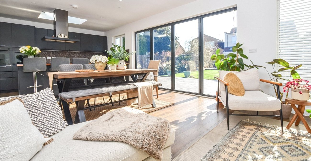 4 bedroom bungalow for sale in Bexleyheath | Robinson Jackson