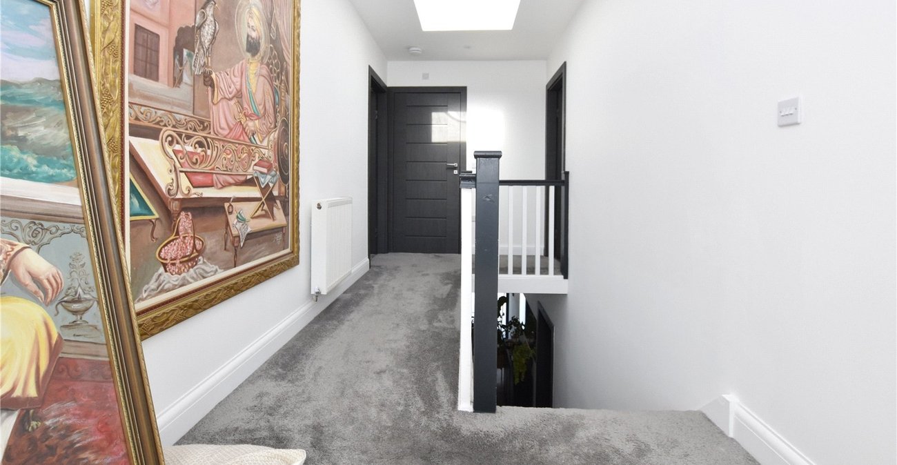 4 bedroom bungalow for sale in Bexleyheath | Robinson Jackson