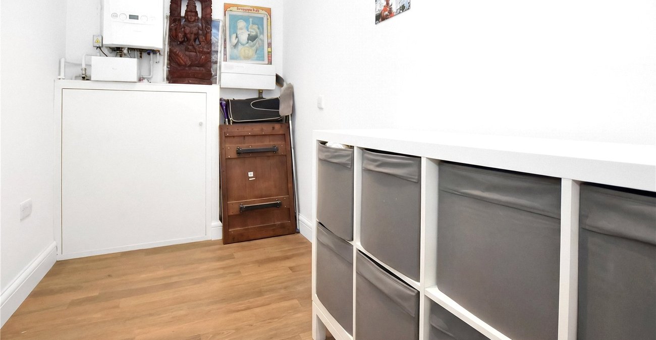 4 bedroom bungalow for sale in Bexleyheath | Robinson Jackson