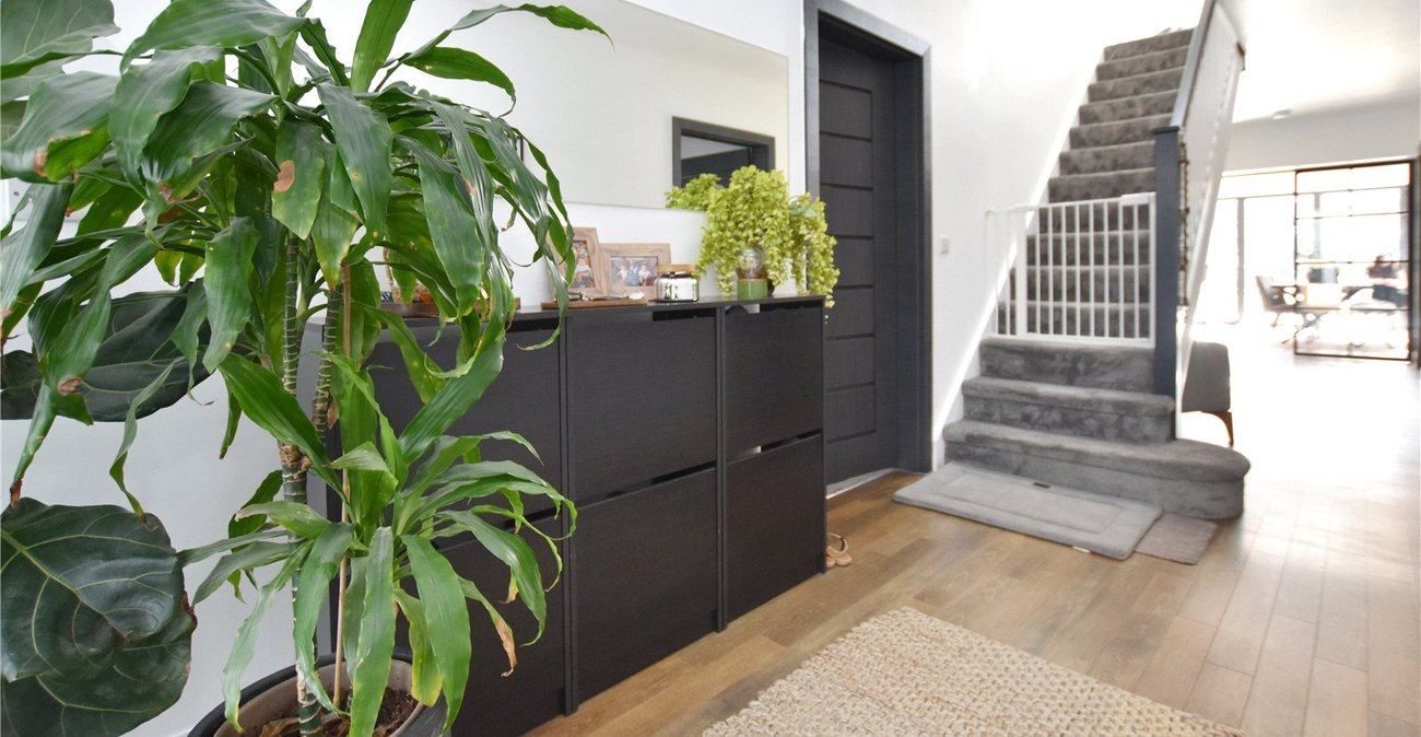 4 bedroom bungalow for sale in Bexleyheath | Robinson Jackson