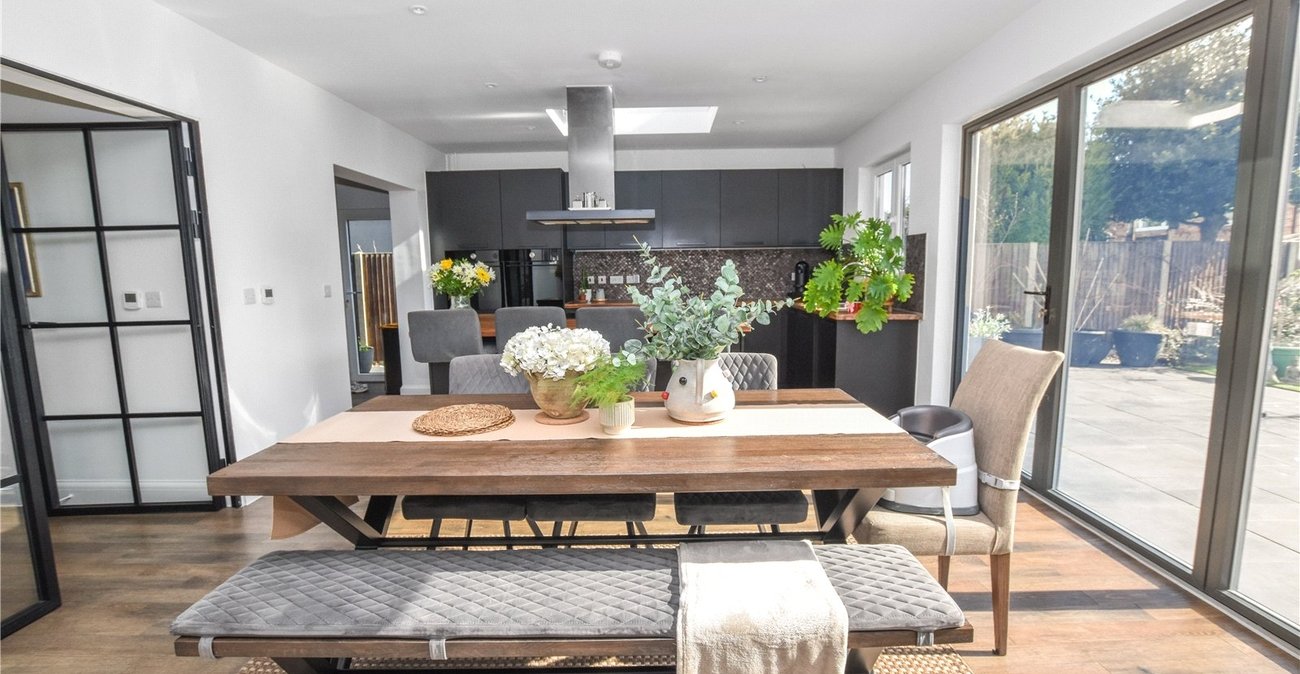 4 bedroom bungalow for sale in Bexleyheath | Robinson Jackson