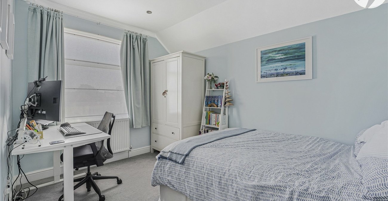 2 bedroom house for sale in West Dartford | Robinson Jackson