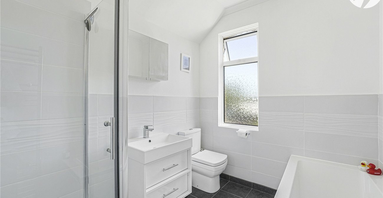 2 bedroom house for sale in West Dartford | Robinson Jackson