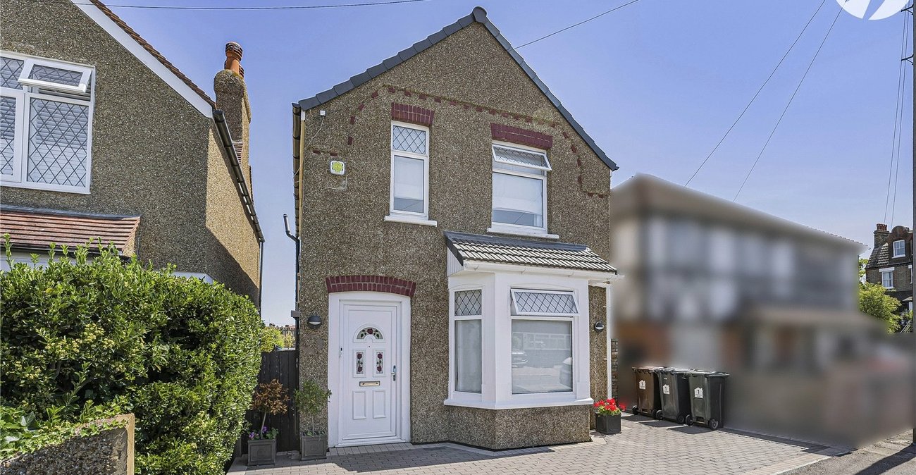 2 bedroom house for sale in West Dartford | Robinson Jackson