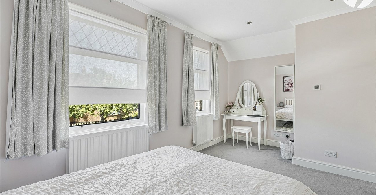 2 bedroom house for sale in West Dartford | Robinson Jackson