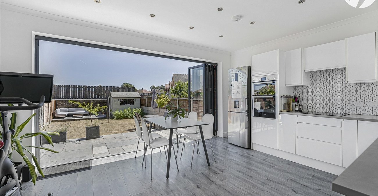 2 bedroom house for sale in West Dartford | Robinson Jackson