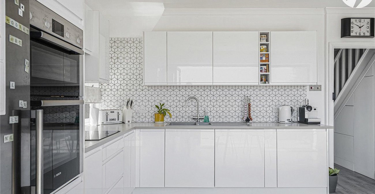 2 bedroom house for sale in West Dartford | Robinson Jackson