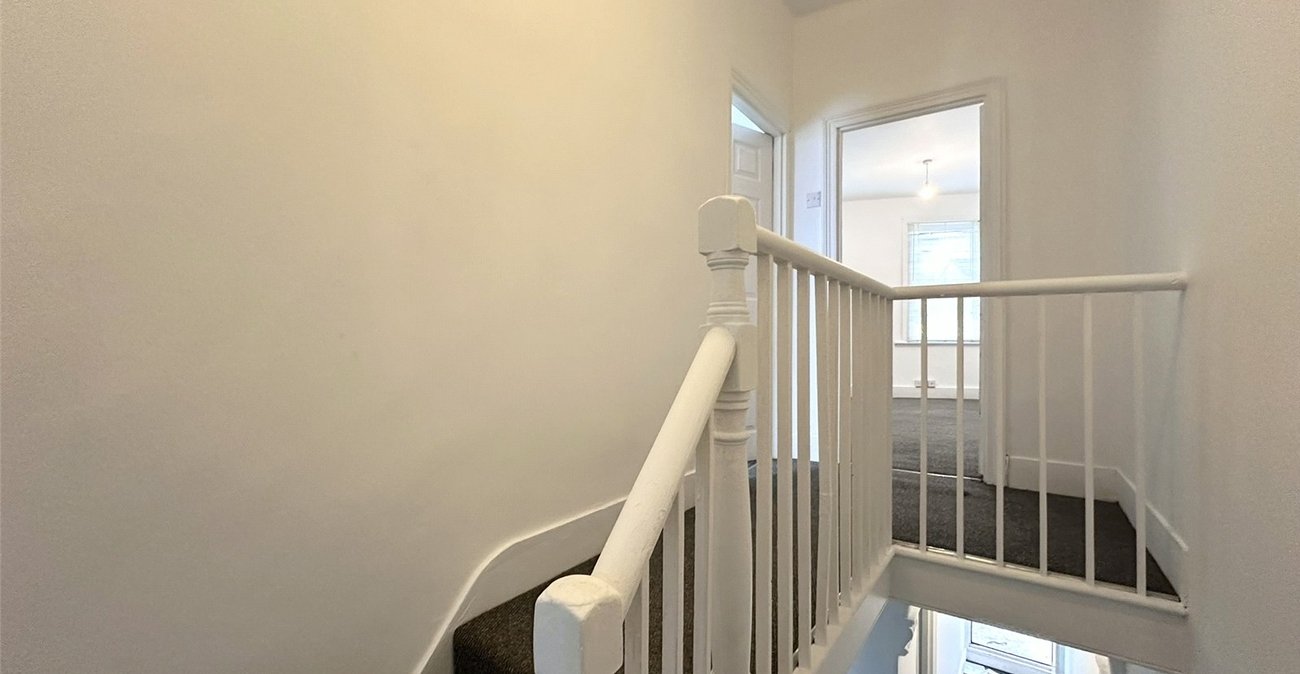 3 bedroom house for sale in Swanscombe | Robinson Jackson