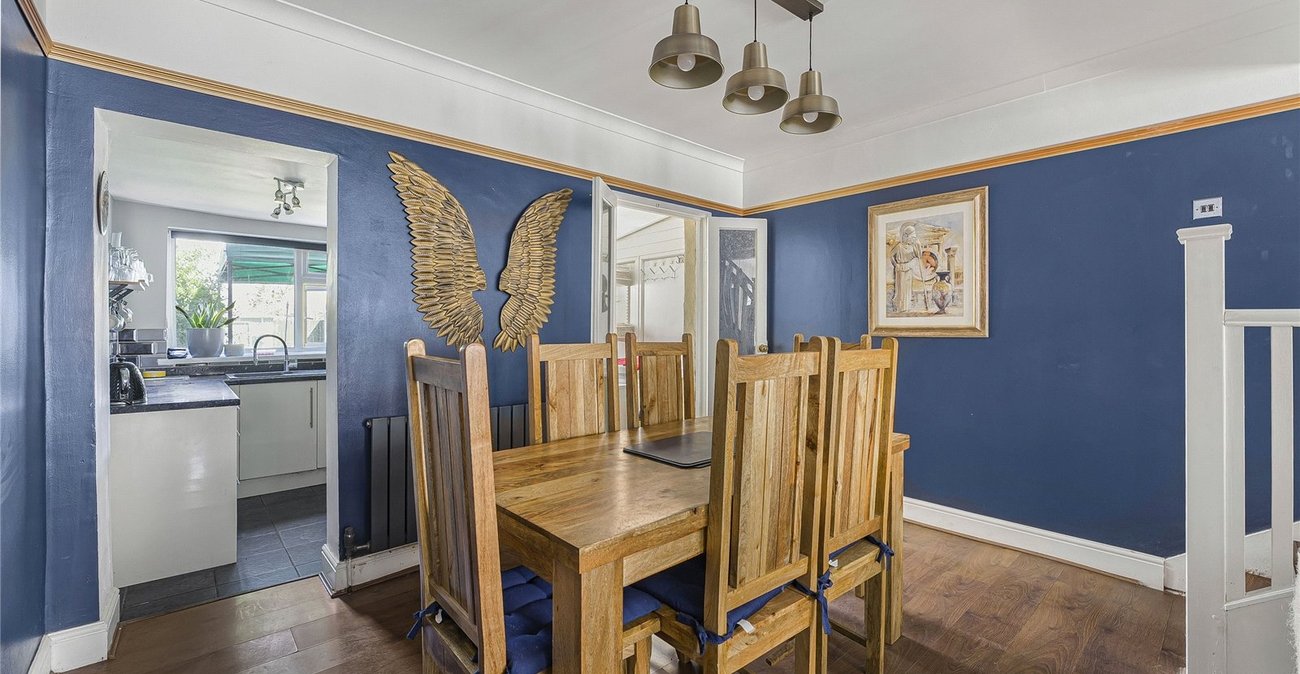 2 bedroom house for sale in Swanscombe | Robinson Jackson