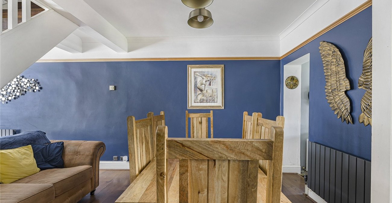2 bedroom house for sale in Swanscombe | Robinson Jackson