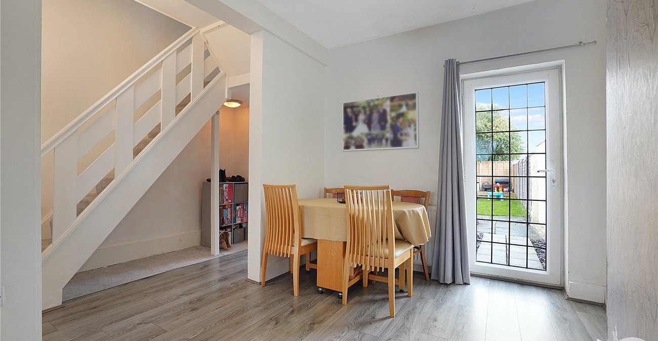 2 bedroom house for sale in Swanscombe | Robinson Jackson