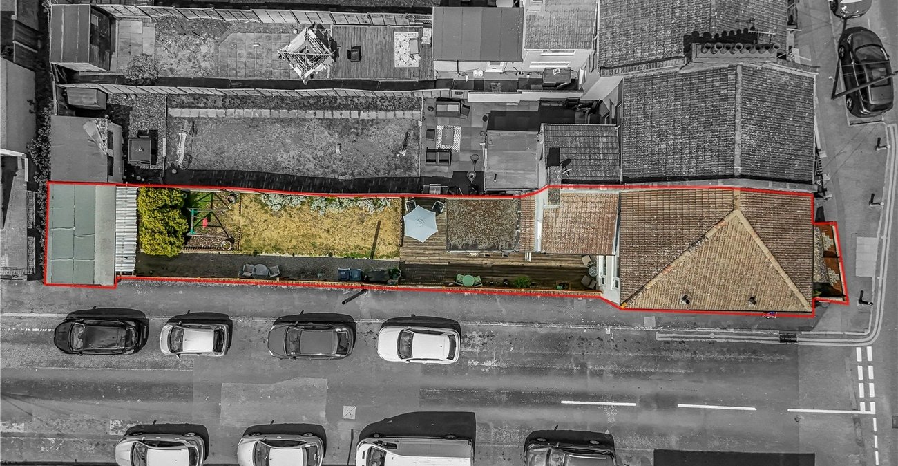 3 bedroom house for sale in Swanscombe | Robinson Jackson