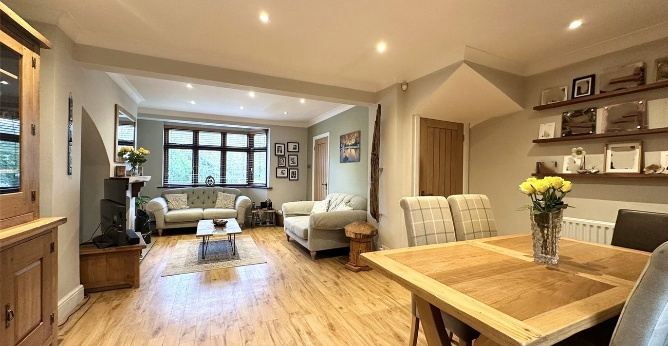 3 bedroom house for sale in Swanscombe | Robinson Jackson