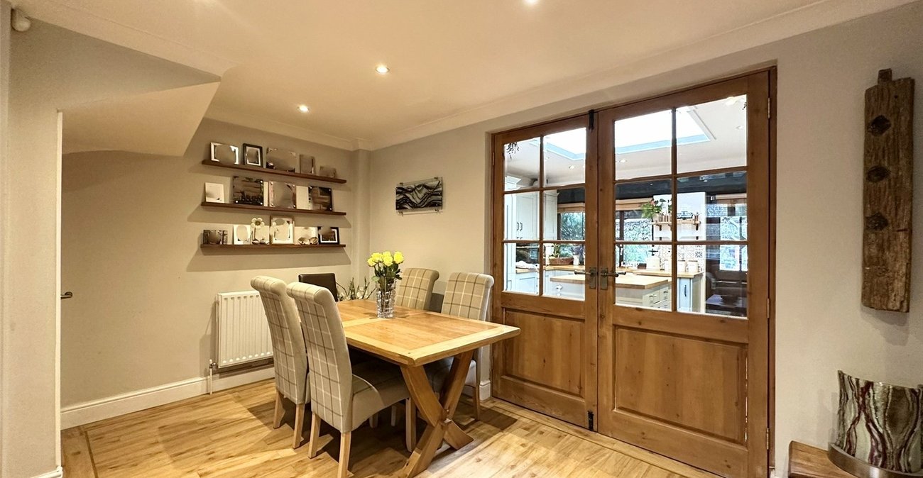 3 bedroom house for sale in Swanscombe | Robinson Jackson