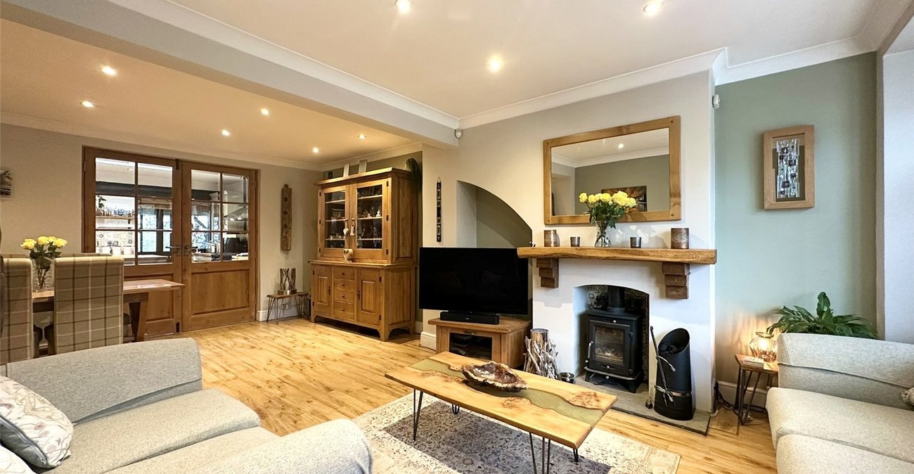 3 bedroom house for sale in Swanscombe | Robinson Jackson