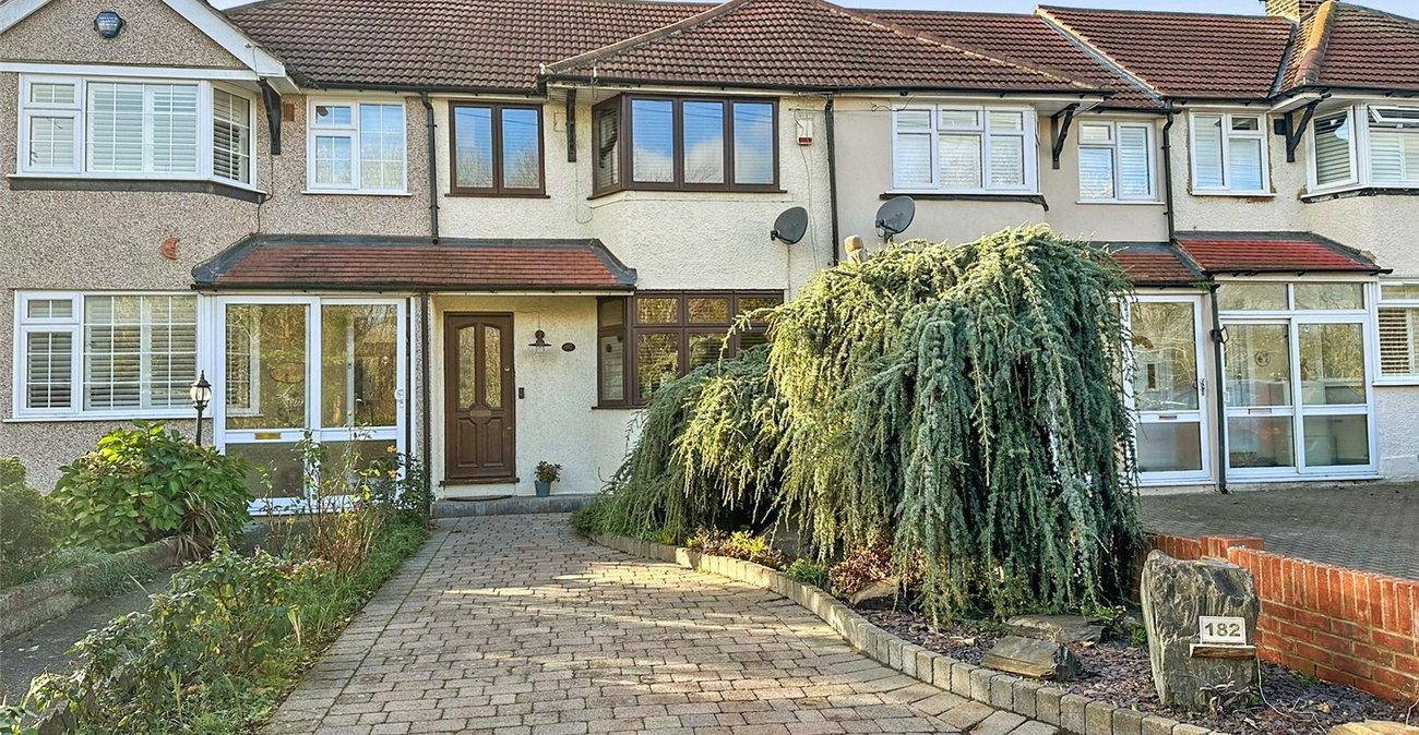 3 bedroom house for sale in Swanscombe | Robinson Jackson