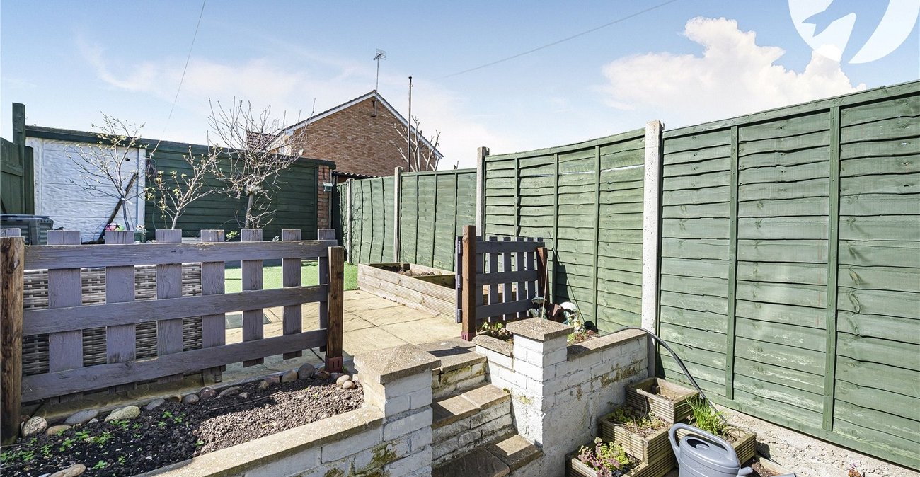 2 bedroom house for sale in Swanscombe | Robinson Jackson