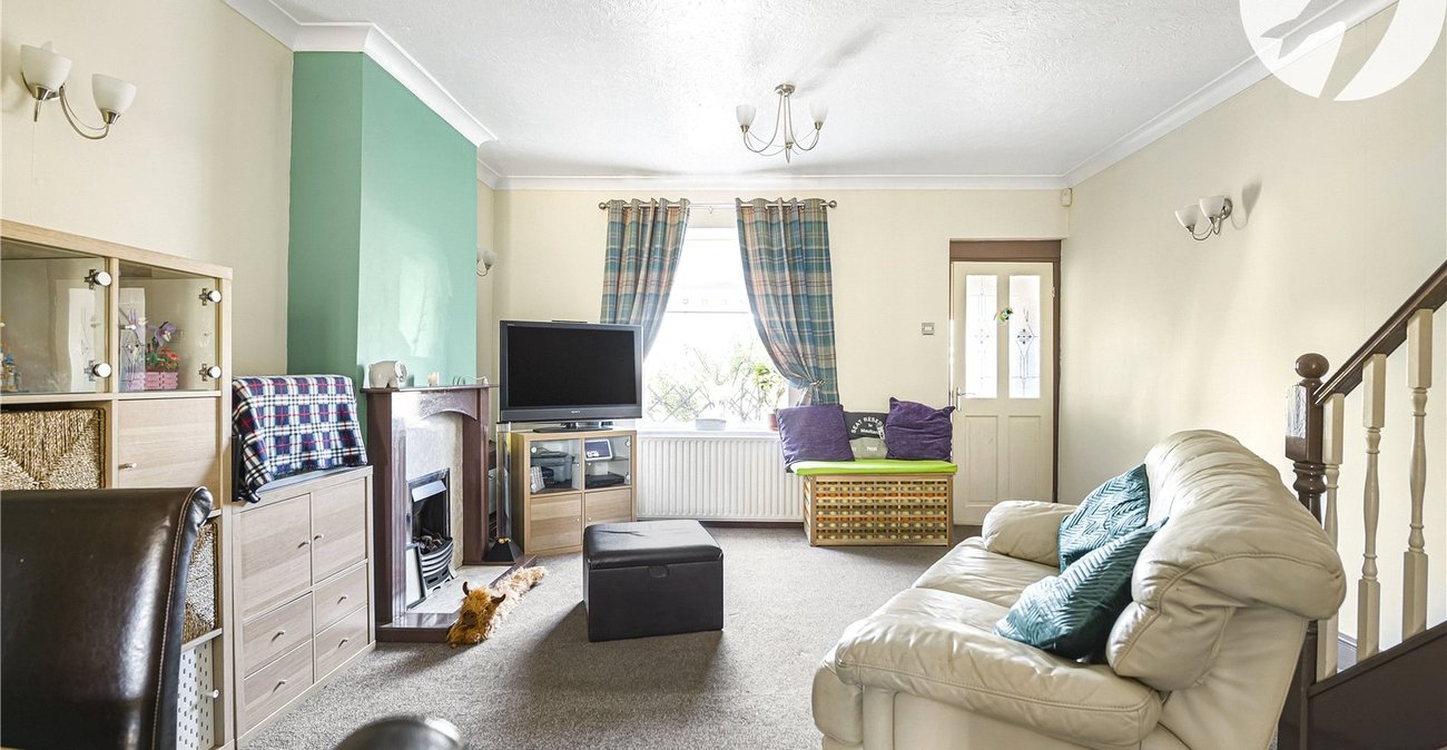 2 bedroom house for sale in Swanscombe | Robinson Jackson