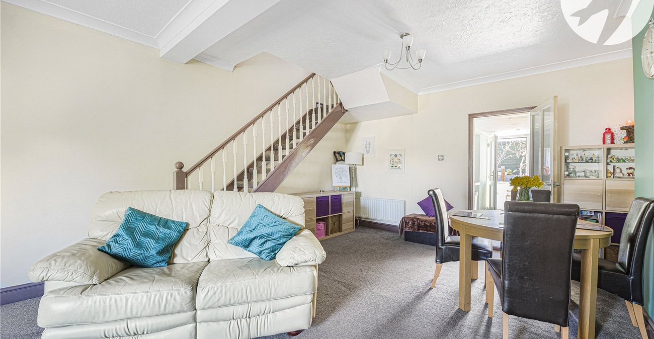 2 bedroom house for sale in Swanscombe | Robinson Jackson