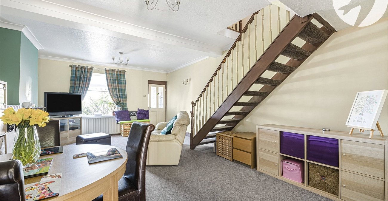 2 bedroom house for sale in Swanscombe | Robinson Jackson