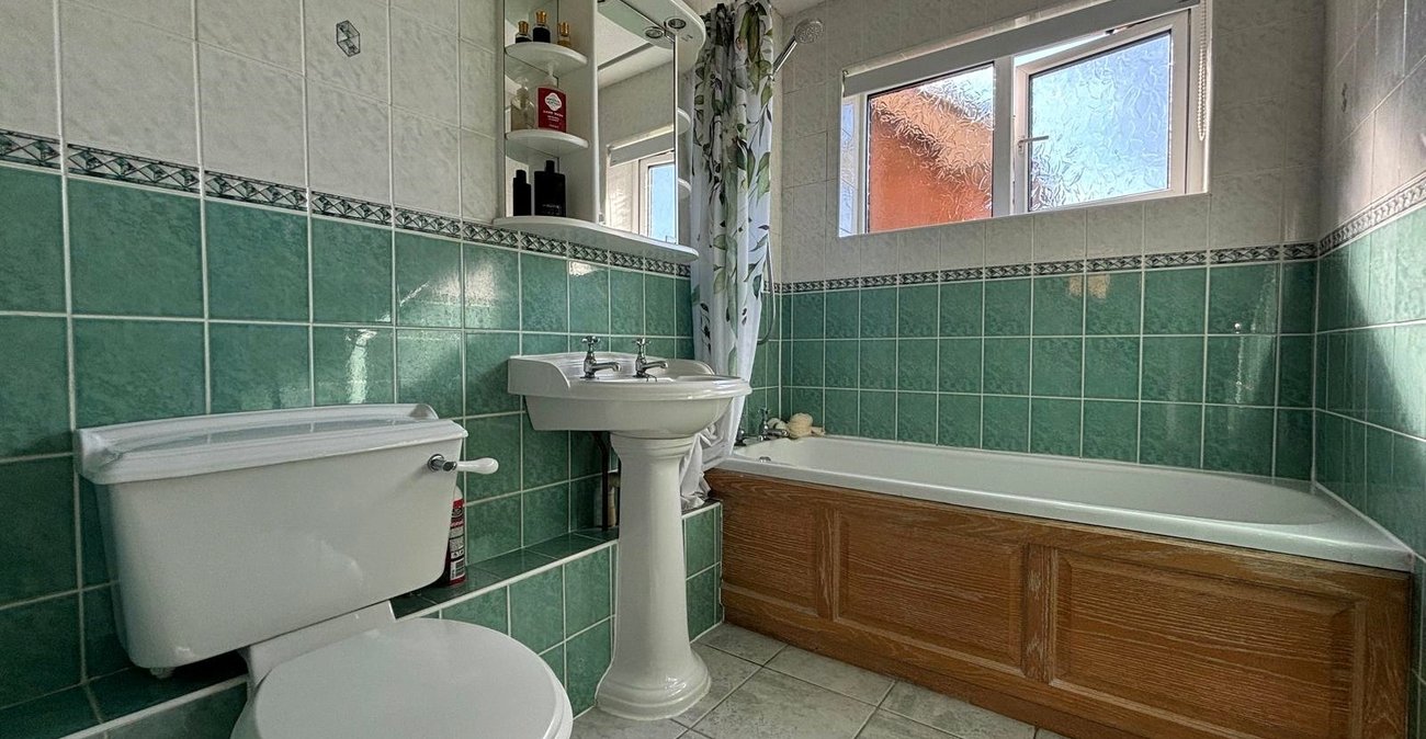 4 bedroom house for sale in Lordswood | Robinson Michael & Jackson