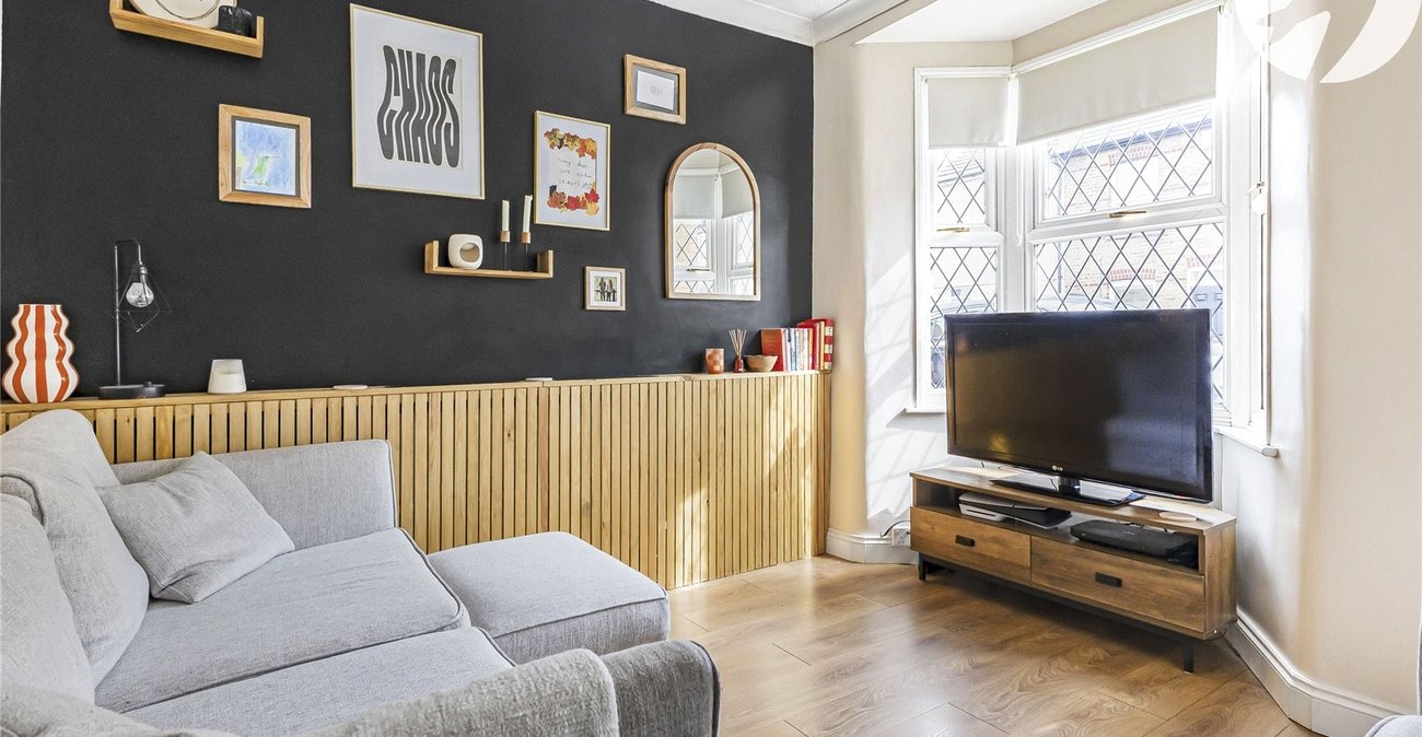 2 bedroom house for sale in Northfleet | Robinson Michael & Jackson