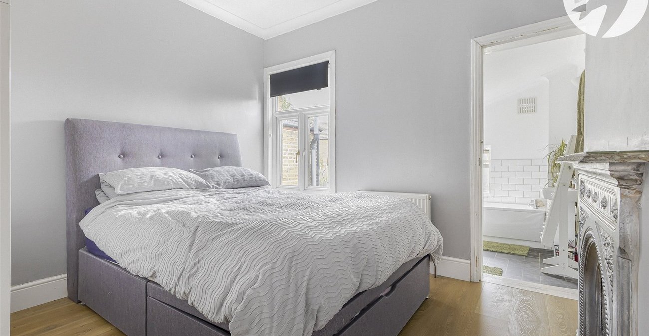 2 bedroom house for sale in Northfleet | Robinson Michael & Jackson