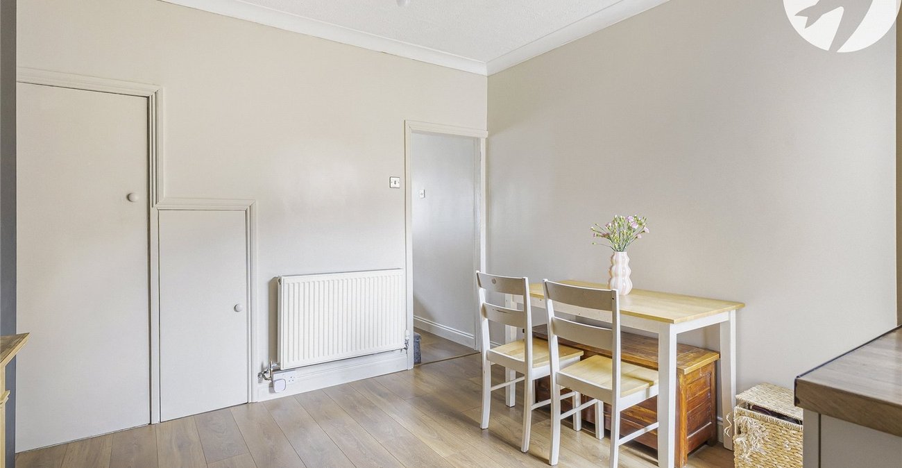 2 bedroom house for sale in Northfleet | Robinson Michael & Jackson