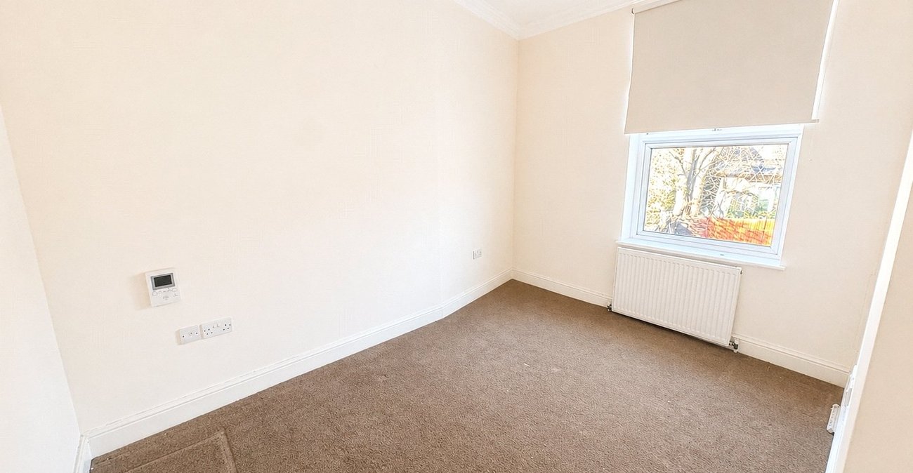 1 bedroom property for sale in London | Robinson Jackson
