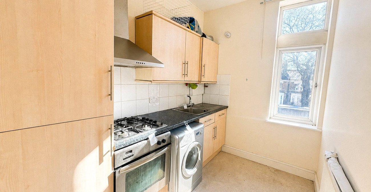 1 bedroom property for sale in London | Robinson Jackson