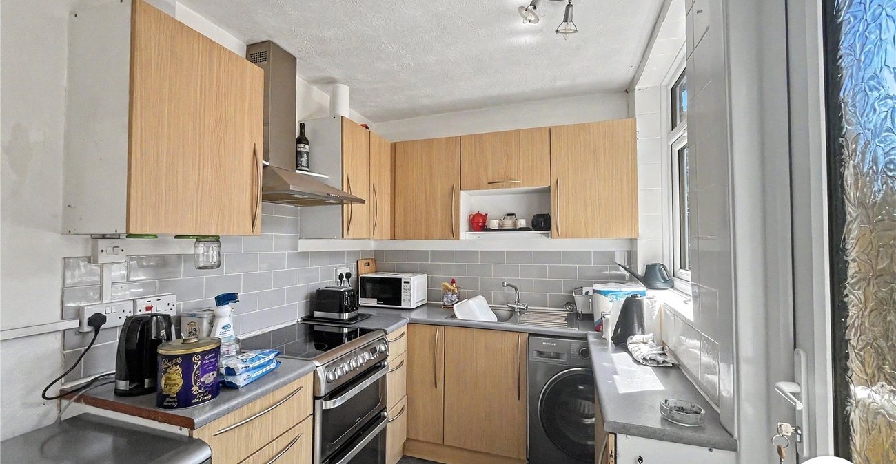 2 bedroom house for sale in Sittingbourne | Robinson Michael & Jackson