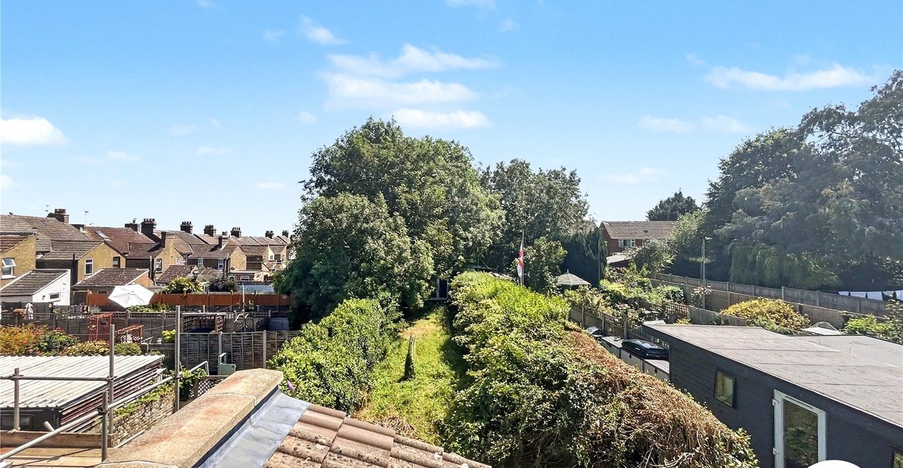 2 bedroom house for sale in Sittingbourne | Robinson Michael & Jackson