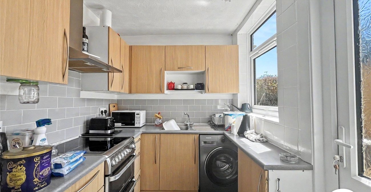 2 bedroom house for sale in Sittingbourne | Robinson Michael & Jackson