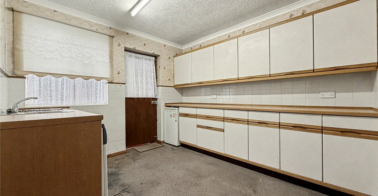 2 bedroom house for sale in Twydall | Robinson Michael & Jackson