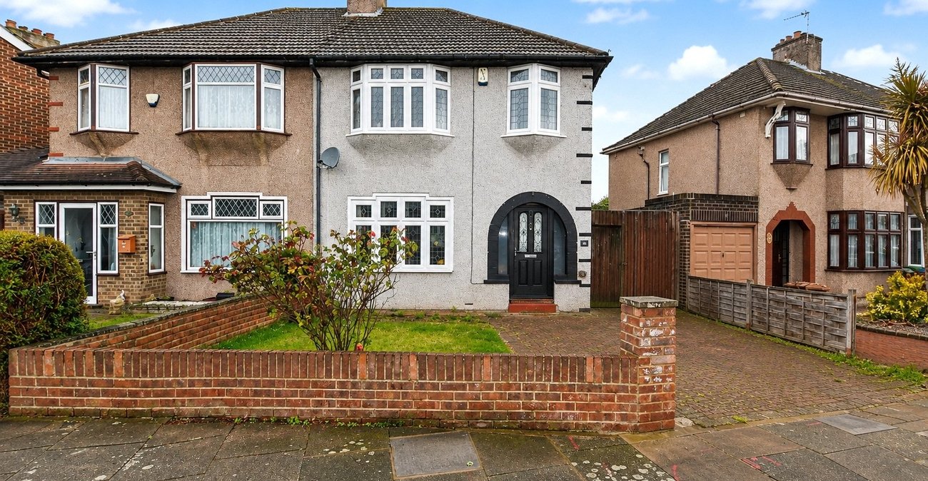 3 bedroom house for sale in Bexleyheath | Robinson Jackson