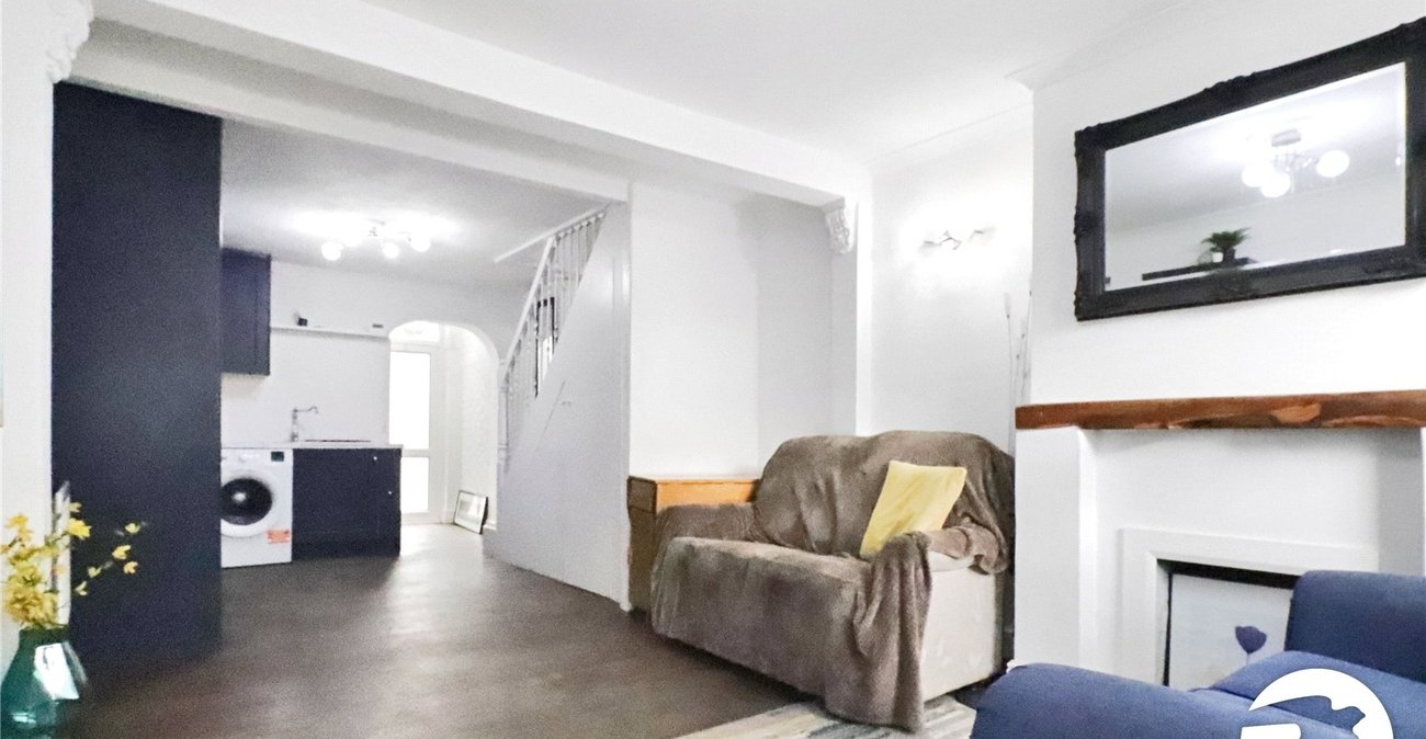 2 bedroom house for sale in Belvedere | Robinson Jackson