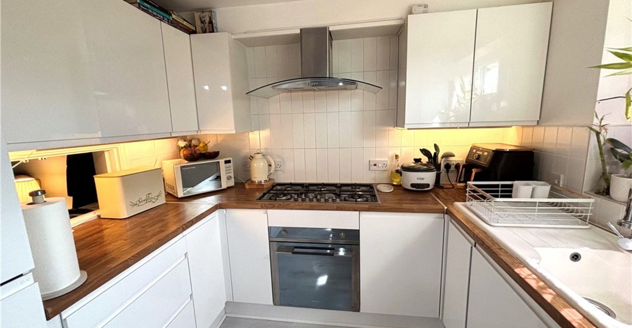 2 bedroom house for sale in St Mary Cray | Robinson Jackson