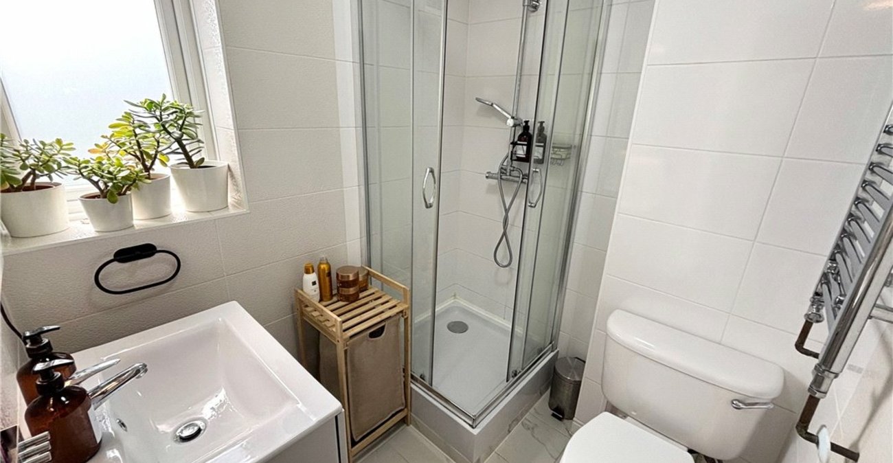 2 bedroom house for sale in St Mary Cray | Robinson Jackson