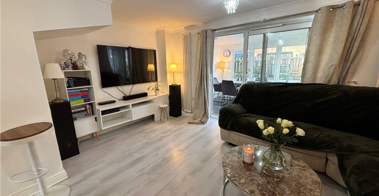 2 bedroom house for sale in St Mary Cray | Robinson Jackson