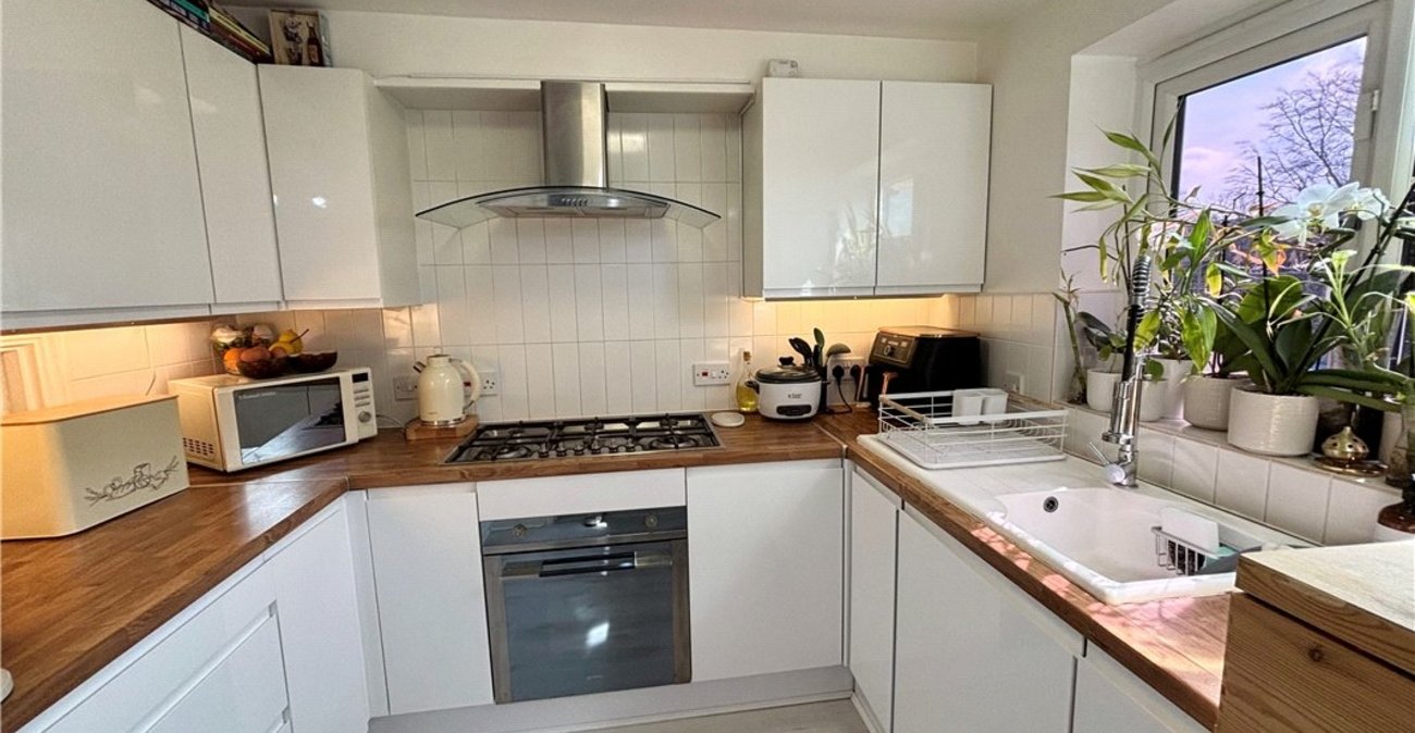 2 bedroom house for sale in St Mary Cray | Robinson Jackson