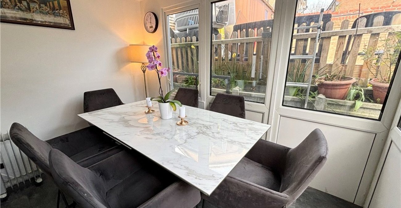 2 bedroom house for sale in St Mary Cray | Robinson Jackson