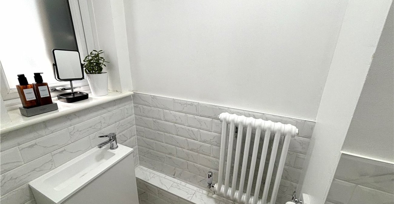 2 bedroom house for sale in St Mary Cray | Robinson Jackson