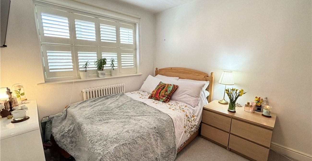 2 bedroom house for sale in St Mary Cray | Robinson Jackson