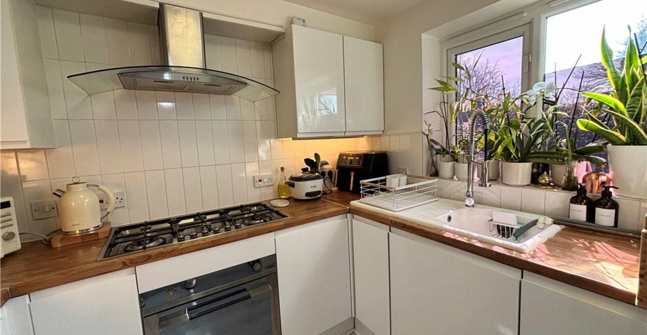 2 bedroom house for sale in St Mary Cray | Robinson Jackson