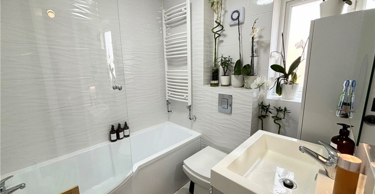 2 bedroom house for sale in St Mary Cray | Robinson Jackson